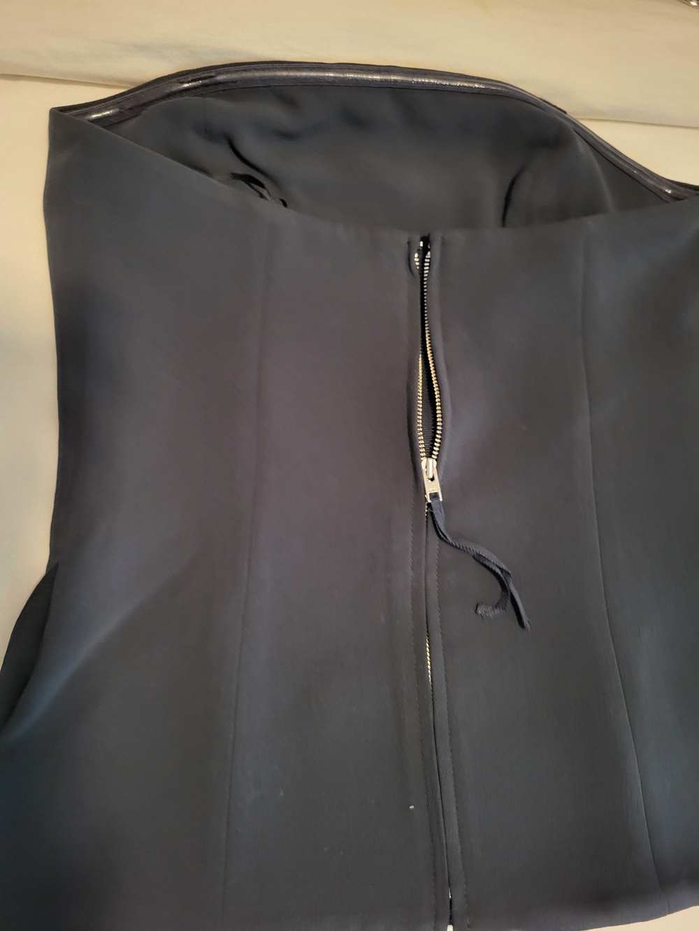 Aritzia NWT Strapless Posh Navy Peplum Top - Picture 15 of 15